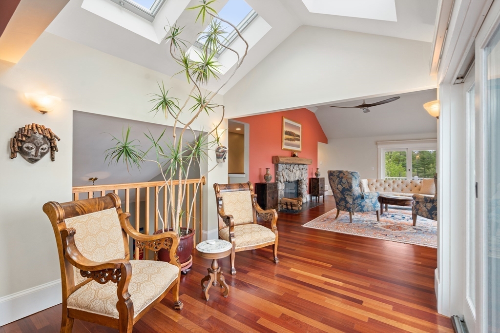 Manchester, Massachusetts, 01944, United States, 4 Bedrooms Bedrooms, ,3 BathroomsBathrooms,Residential,For Sale,1846974