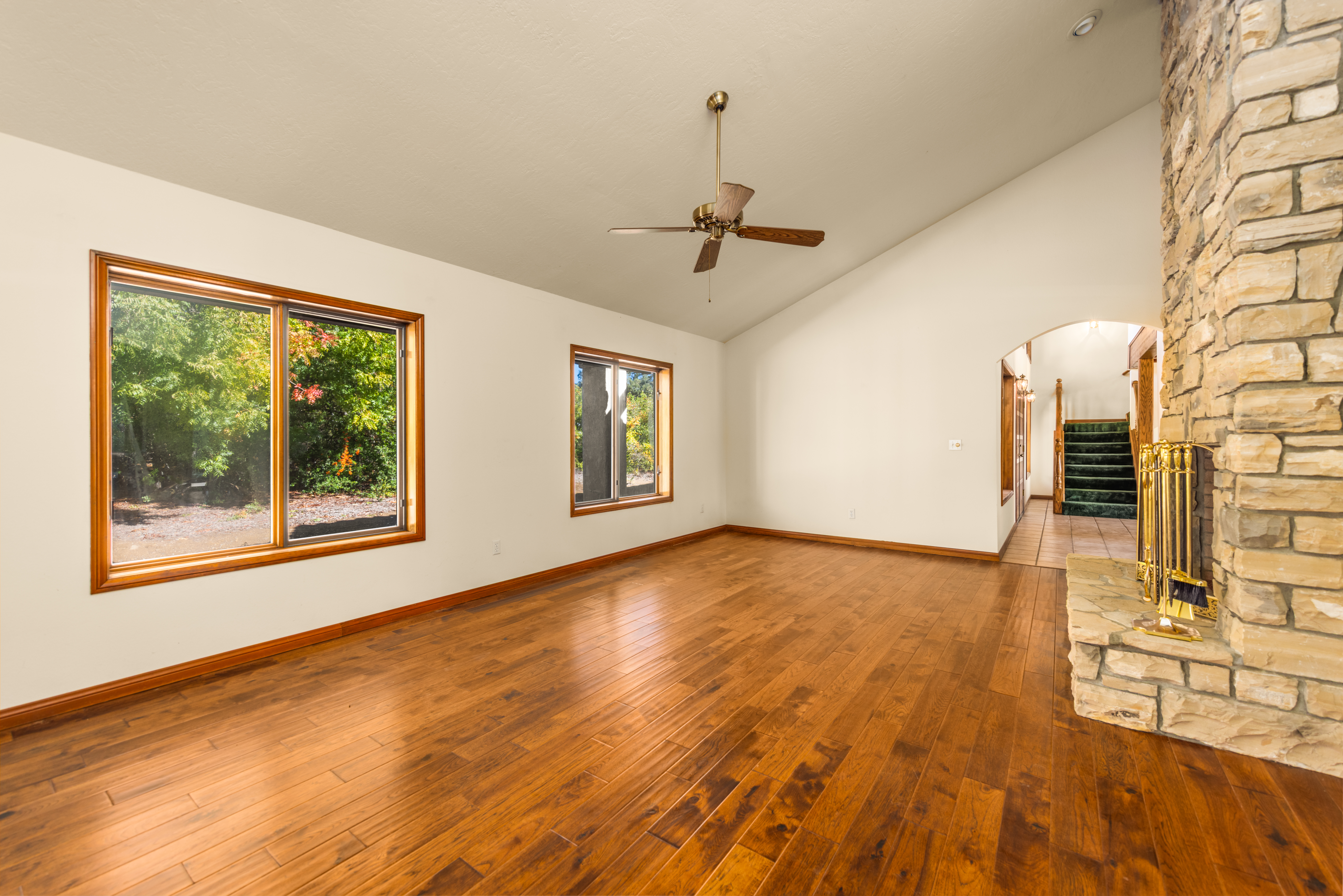  700 Thomas Street, Oak View, CA 93022 - 物件實景