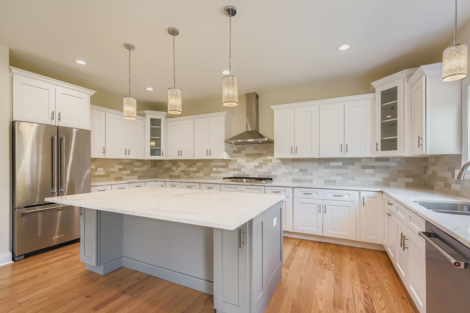 Frankfort, Illinois, 60423, United States, 4 Bedrooms Bedrooms, ,4 BathroomsBathrooms,Residential,For Sale,1904253