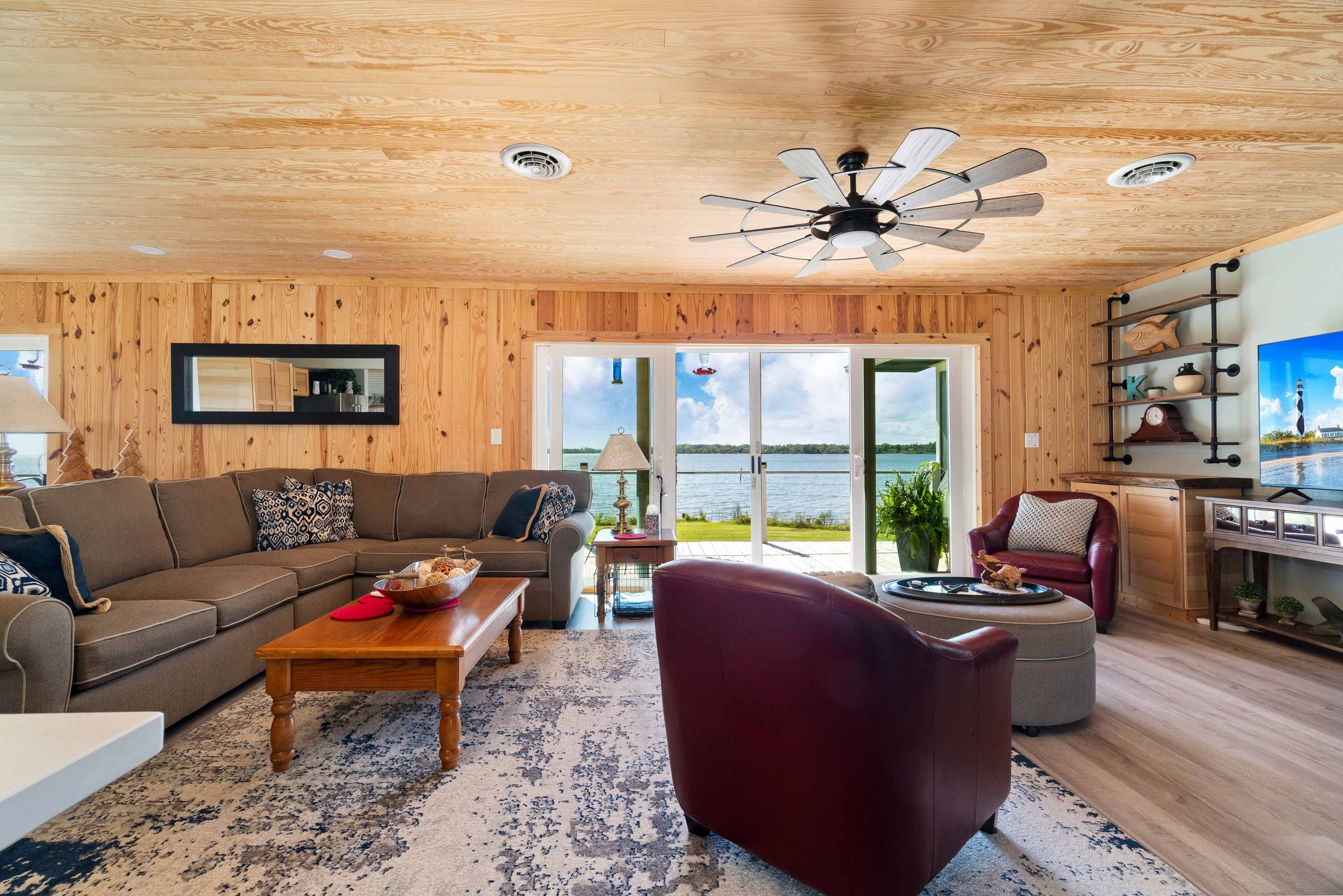 Aurora, North Carolina, 27806, United States, 3 Bedrooms Bedrooms, ,2 BathroomsBathrooms,Residential,For Sale,1973903