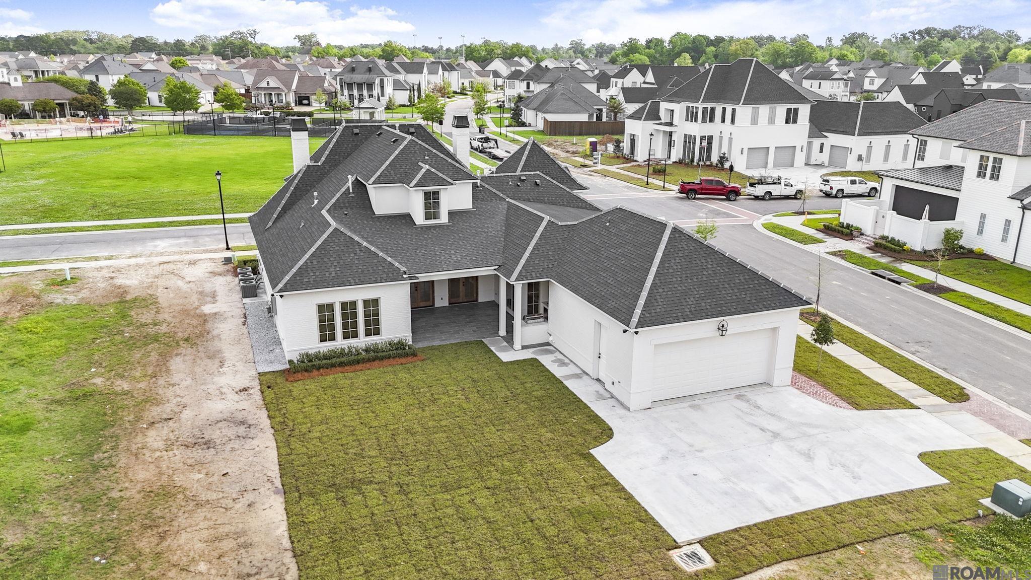 Baton Rouge, Louisiana, 70817, United States, 4 Bedrooms Bedrooms, ,3 BathroomsBathrooms,Residential,For Sale,2032762
