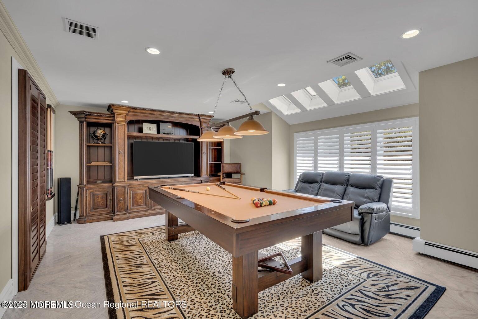 Toms River, New Jersey, 08755, United States, 4 Bedrooms Bedrooms, ,3 BathroomsBathrooms,Residential,For Sale,2006362