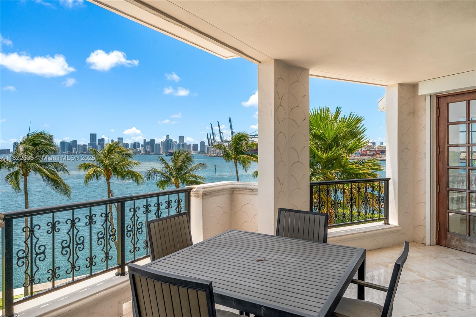 Miami Beach, Florida, 33109, United States, 4 Bedrooms Bedrooms, ,5 BathroomsBathrooms,Residential,For Sale,1858319