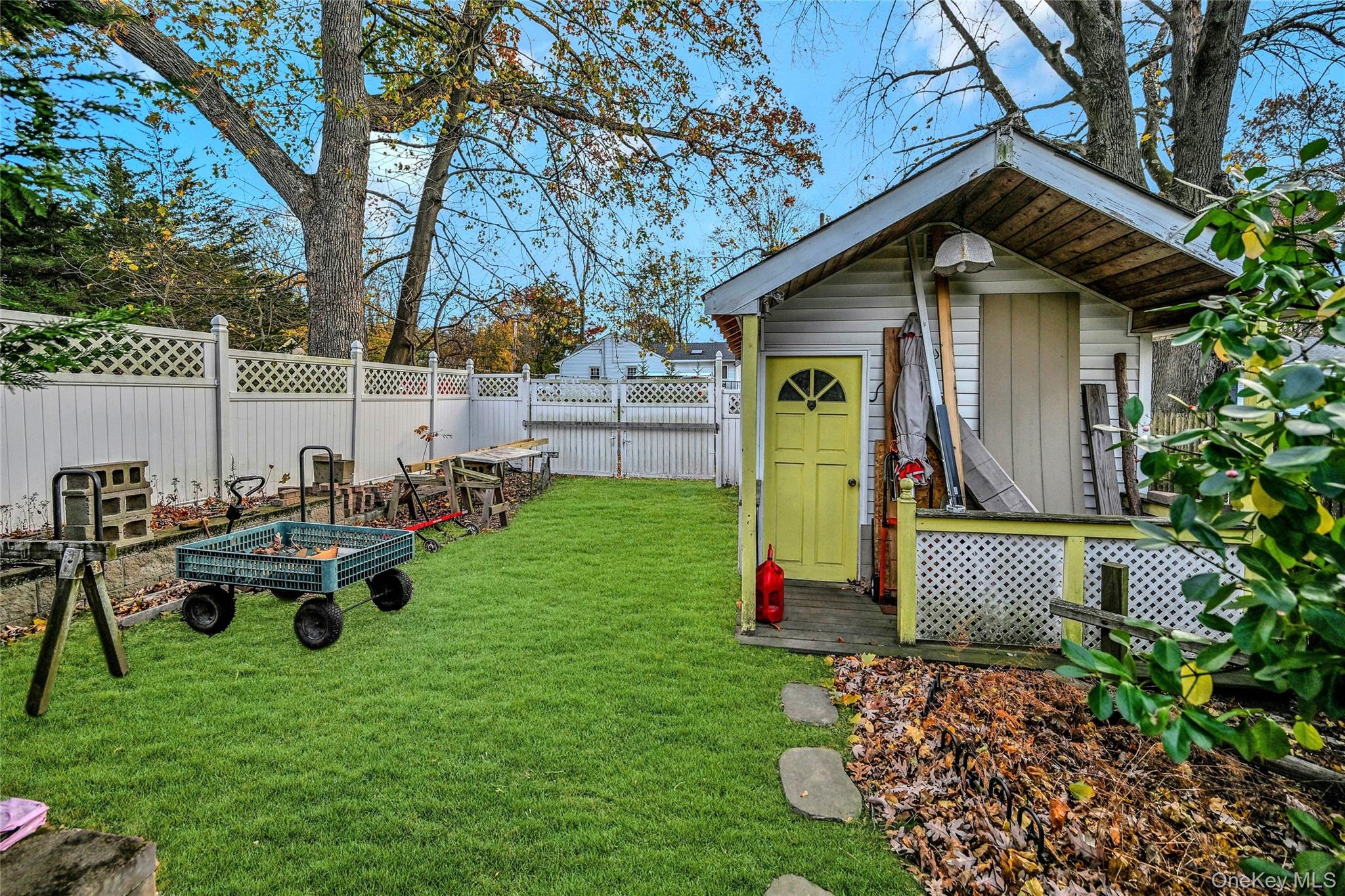 Sound Beach, New York, 11789, United States, 4 Bedrooms Bedrooms, ,2 BathroomsBathrooms,Residential,For Sale,1994513