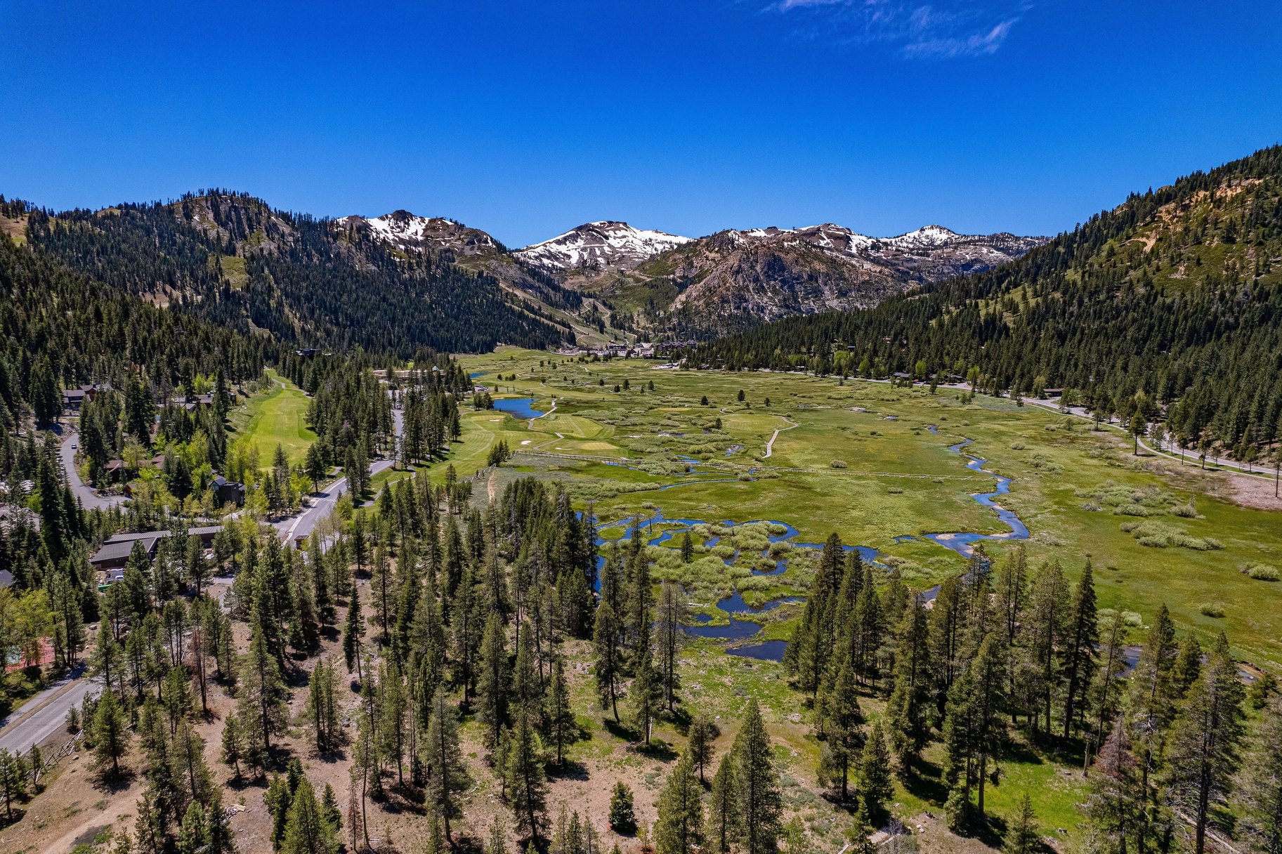  Quick Access to Palisades Tahoe Ski Area - 物件實景