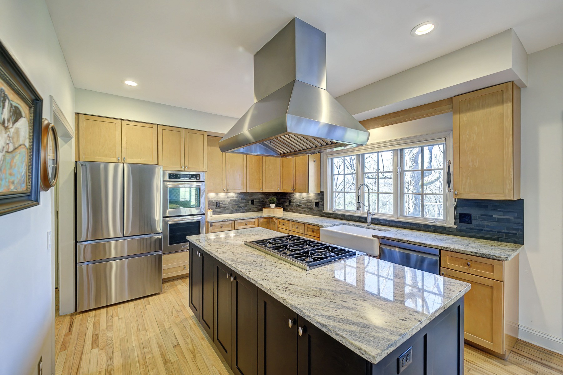  Meticulous ?Hill View Farms? Neighborhood Colonial - 物件實景