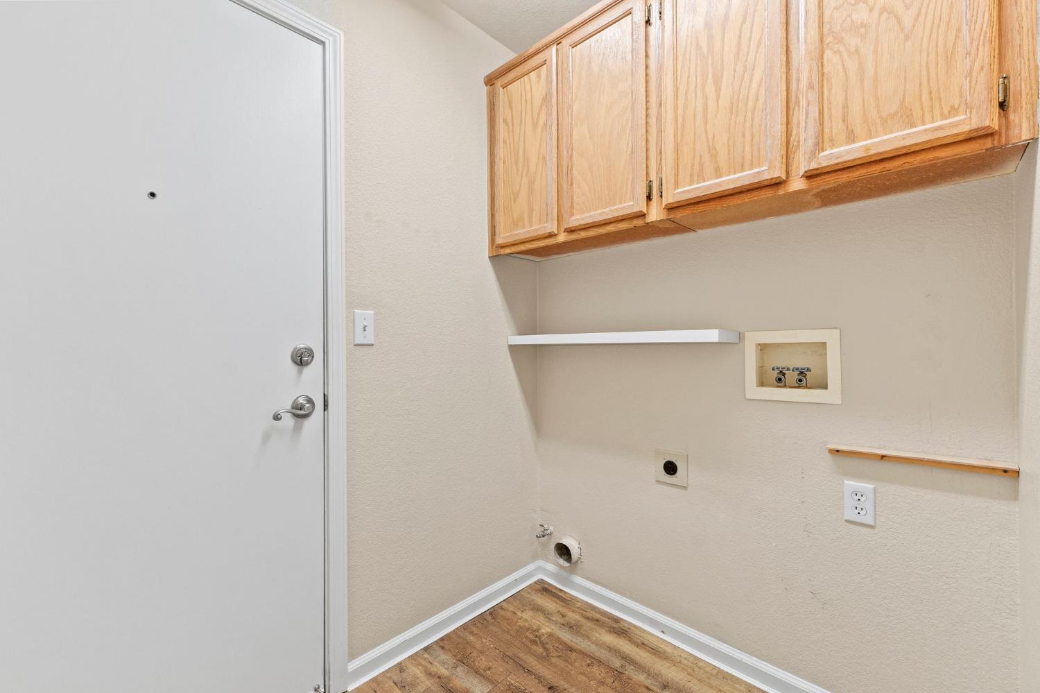 Rancho Cordova, California, 95670, United States, 3 Bedrooms Bedrooms, ,2 BathroomsBathrooms,Residential,For Sale,1900800