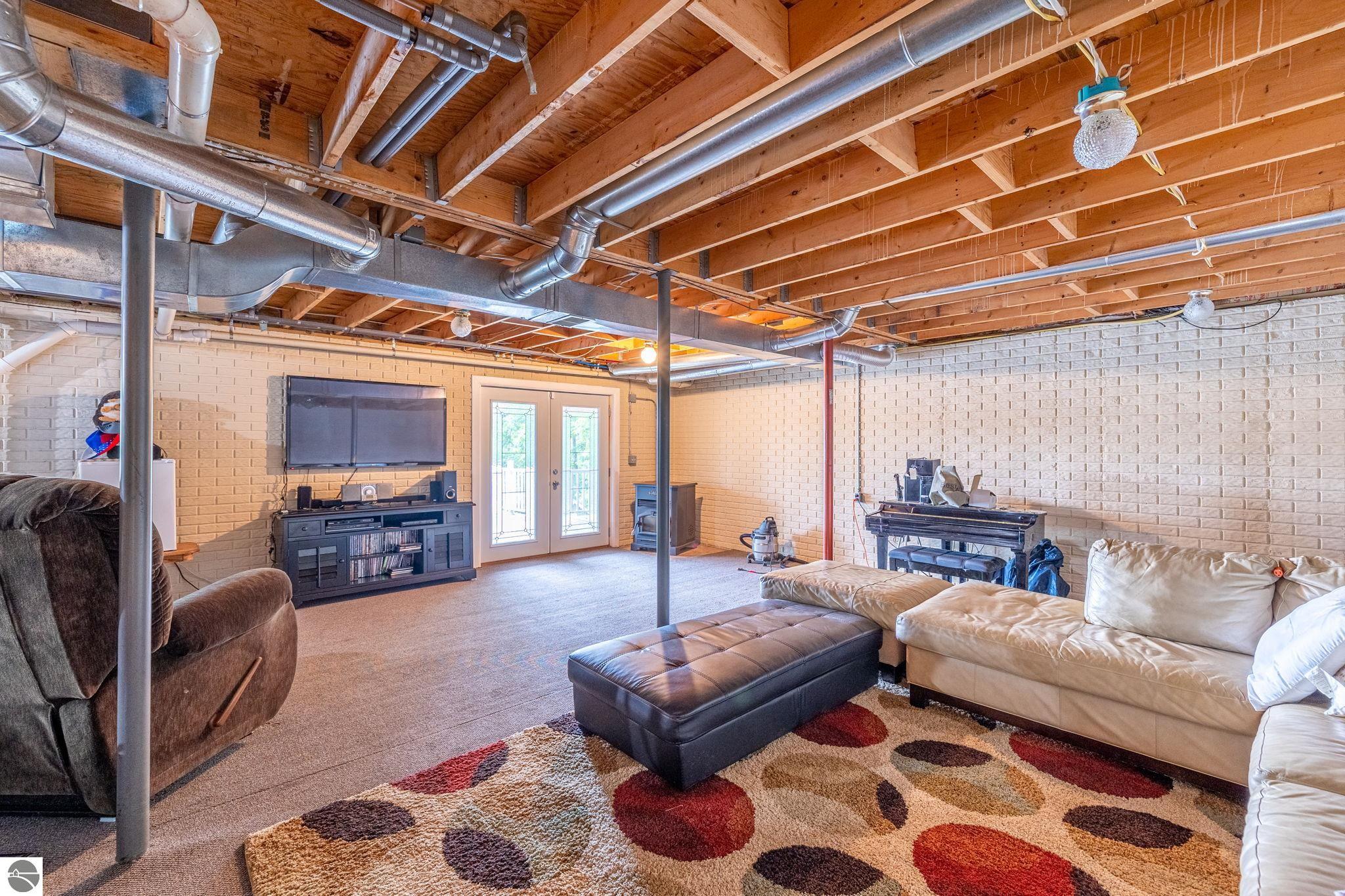 Evart, Michigan, 49631, United States, 4 Bedrooms Bedrooms, ,2 BathroomsBathrooms,Residential,For Sale,1758726