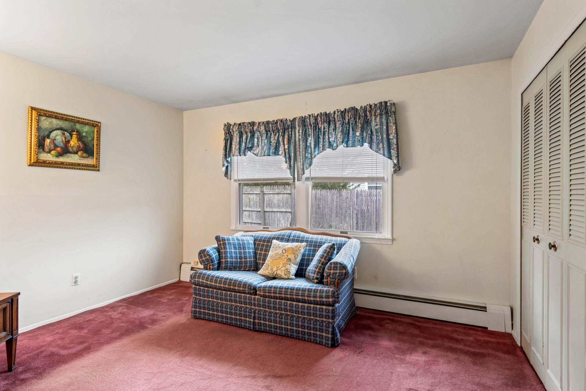 South Setauket, New York, 11720, United States, 3 Bedrooms Bedrooms, ,2 BathroomsBathrooms,Residential,For Sale,1865842