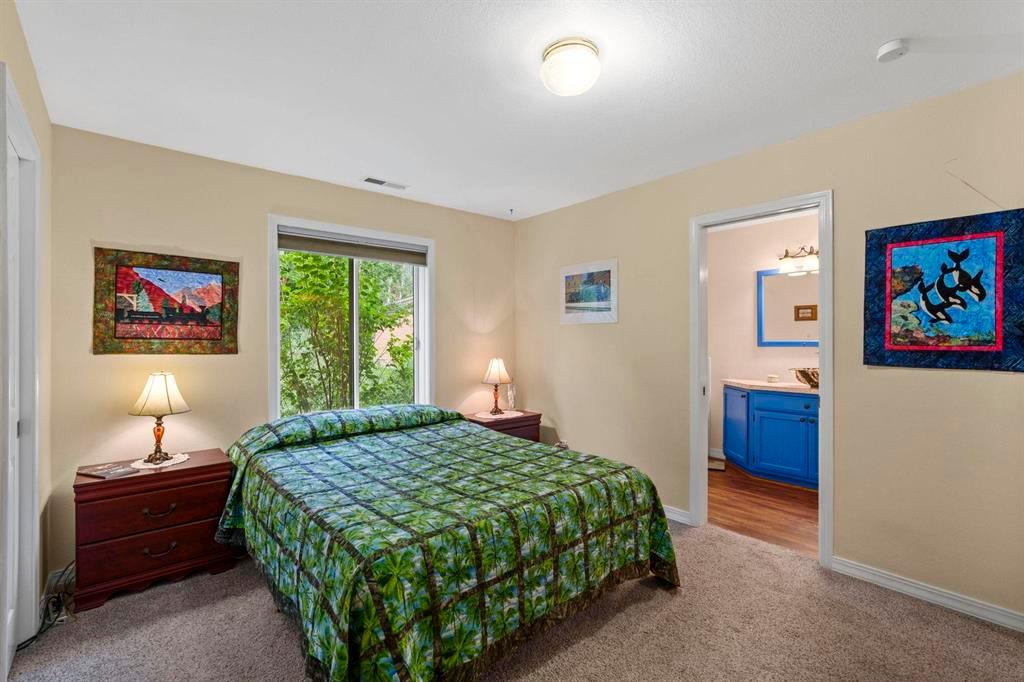 Durango, Colorado, 81301, United States, 3 Bedrooms Bedrooms, ,2 BathroomsBathrooms,Residential,For Sale,1949402