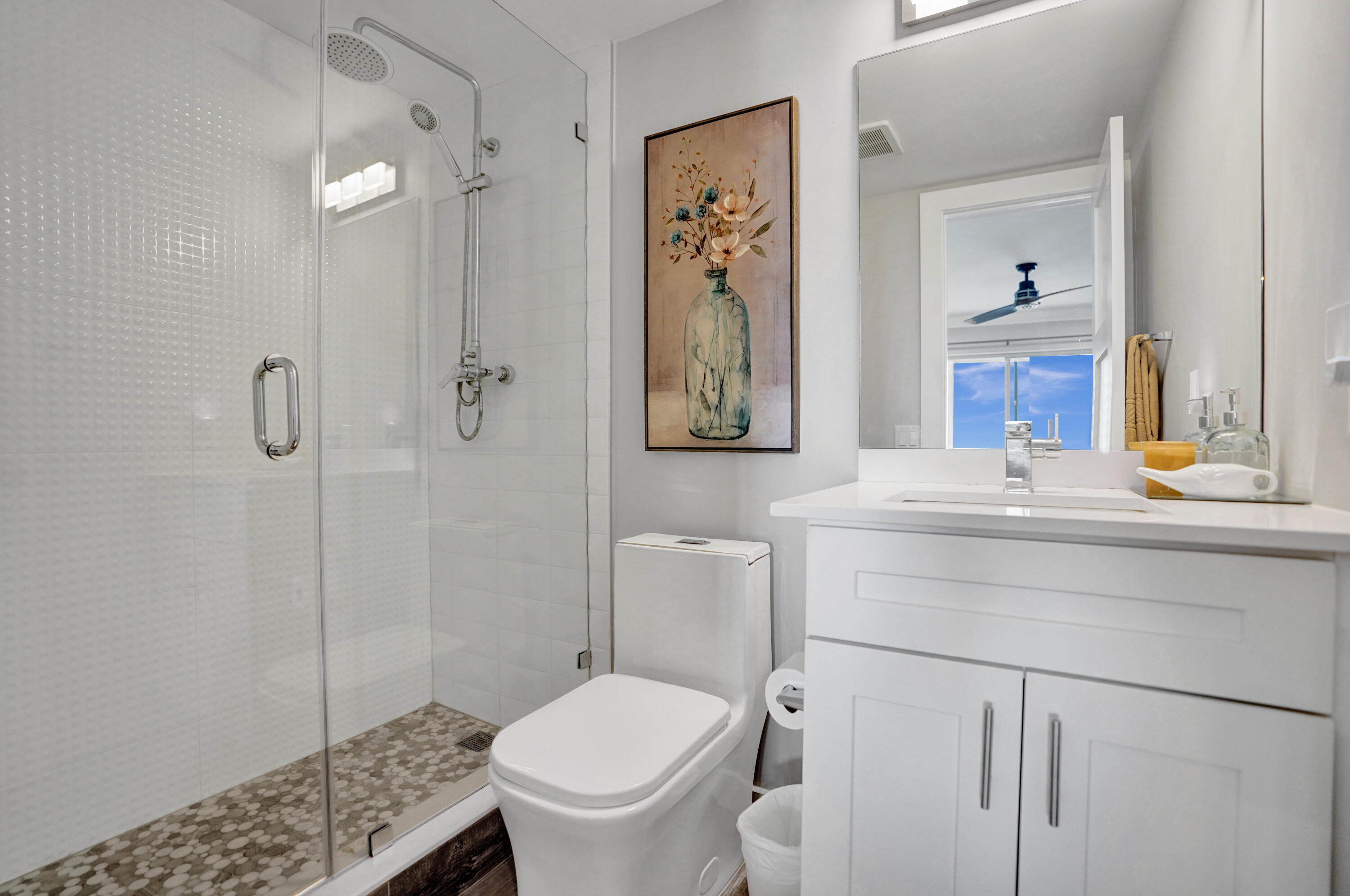Highland Beach, Florida, 33487, United States, 2 Bedrooms Bedrooms, ,2 BathroomsBathrooms,Residential,For Sale,1828611