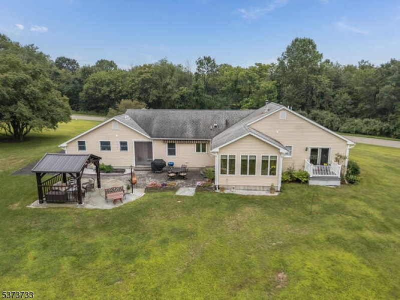 Columbia, New Jersey, 07832, United States, 3 Bedrooms Bedrooms, ,3 BathroomsBathrooms,Residential,For Sale,1977170