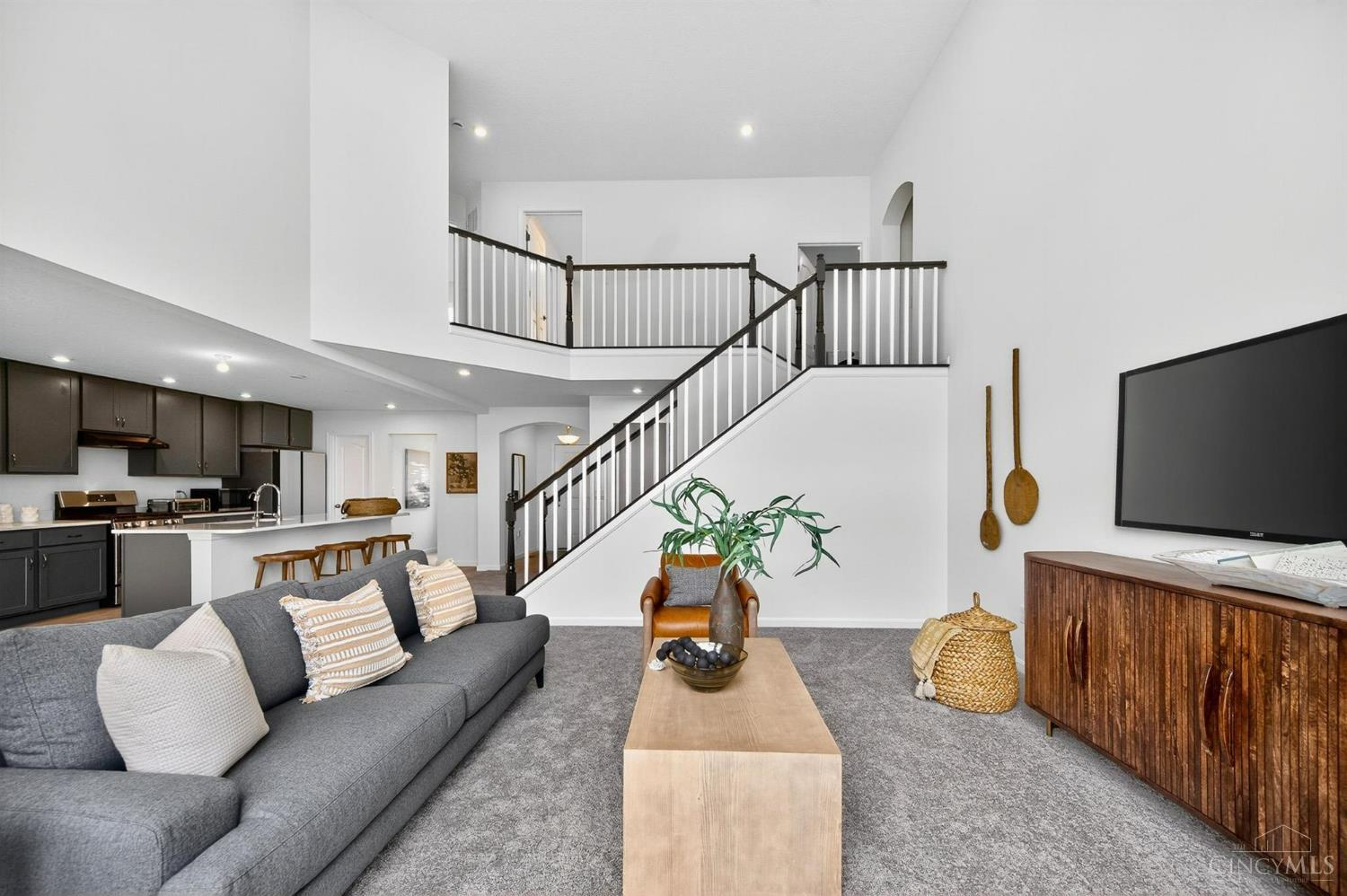 Turtle Creek Twp, Ohio, 45036, United States, 5 Bedrooms Bedrooms, ,4 BathroomsBathrooms,Residential,For Sale,1890162