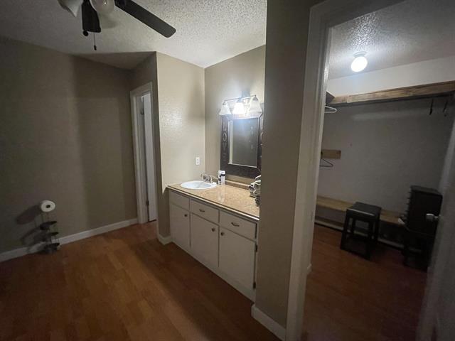 Hamshire, Texas, 77622, United States, 3 Bedrooms Bedrooms, ,Residential,For Sale,1994406