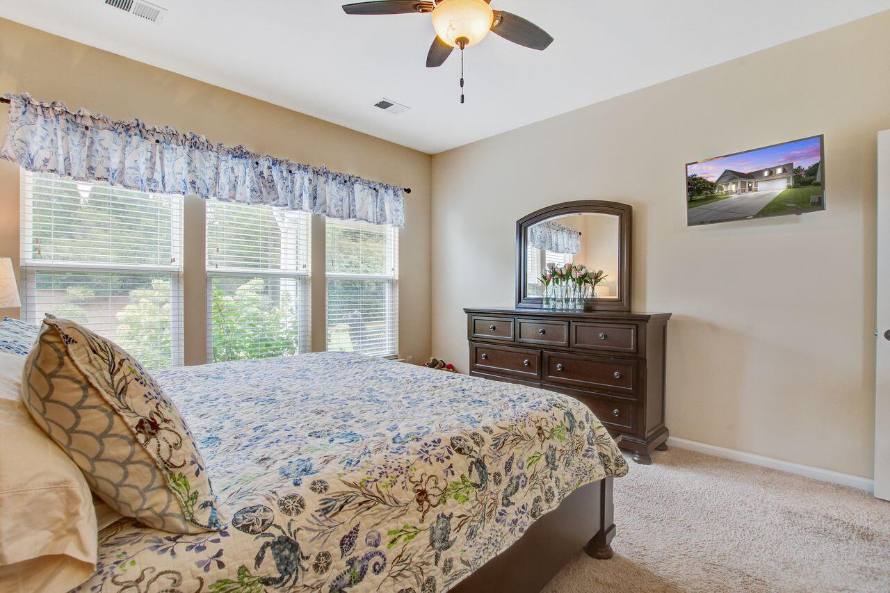 Summerville, South Carolina, 29483, United States, 3 Bedrooms Bedrooms, ,3 BathroomsBathrooms,Residential,For Sale,1907544