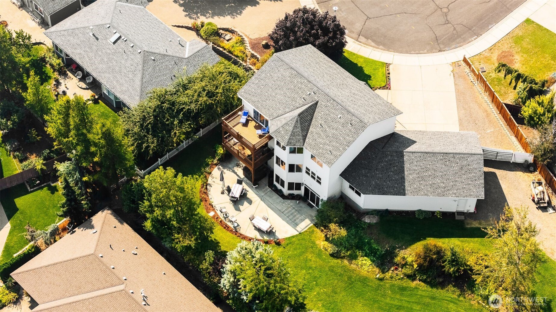 Ellensburg, Washington, 98926, United States, 4 Bedrooms Bedrooms, ,4 BathroomsBathrooms,Residential,For Sale,1983765