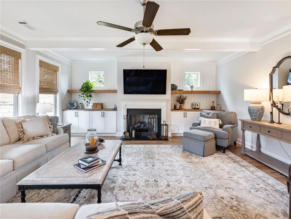 Hoschton, Georgia, 30548, United States, 5 Bedrooms Bedrooms, ,3 BathroomsBathrooms,Residential,For Sale,2000430