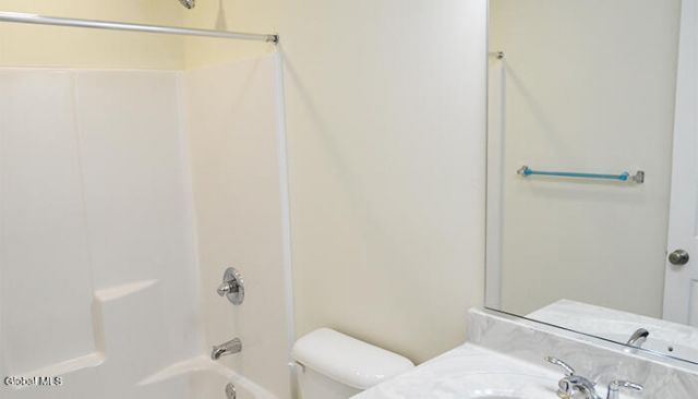 Wynantskill, New York, 12198, United States, 4 Bedrooms Bedrooms, ,3 BathroomsBathrooms,Residential,For Sale,1927195