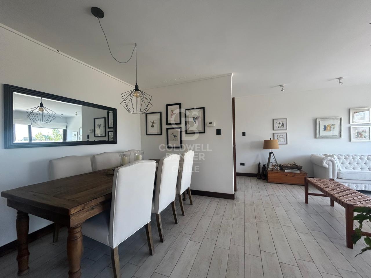 Lo Barnechea, Chile, 4 Bedrooms Bedrooms, ,5 BathroomsBathrooms,Residential,For Sale,1956171