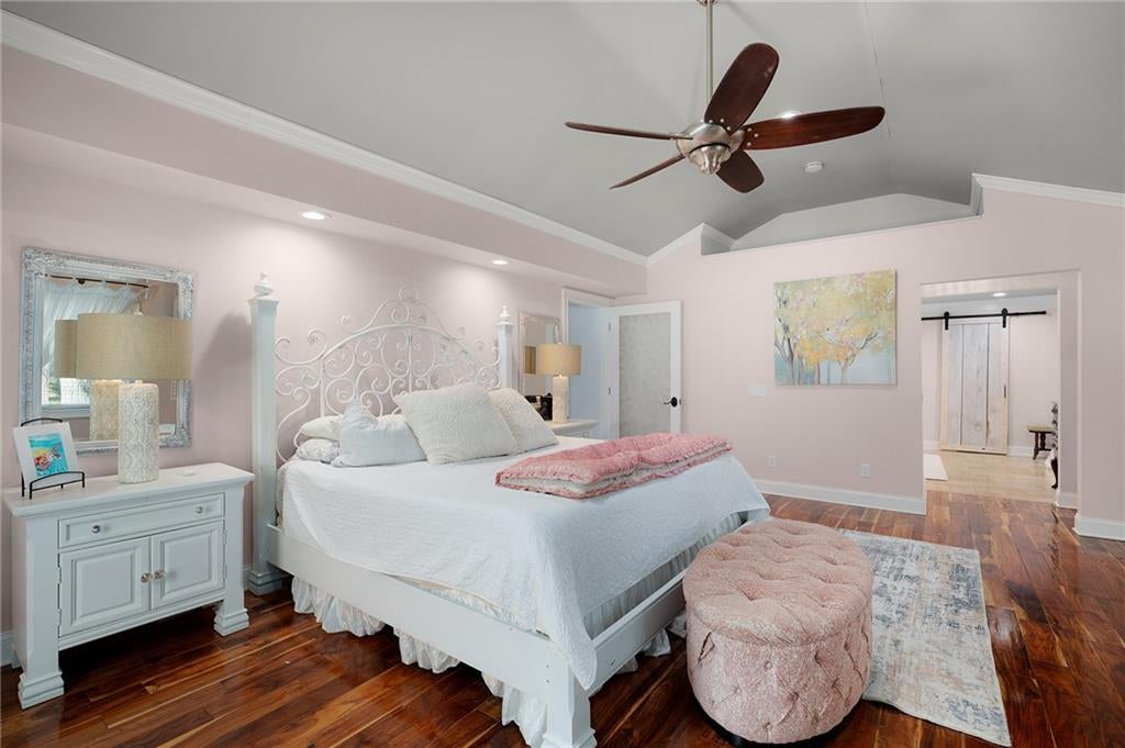 Calhoun, Georgia, 30701, United States, 3 Bedrooms Bedrooms, ,3 BathroomsBathrooms,Residential,For Sale,1980675