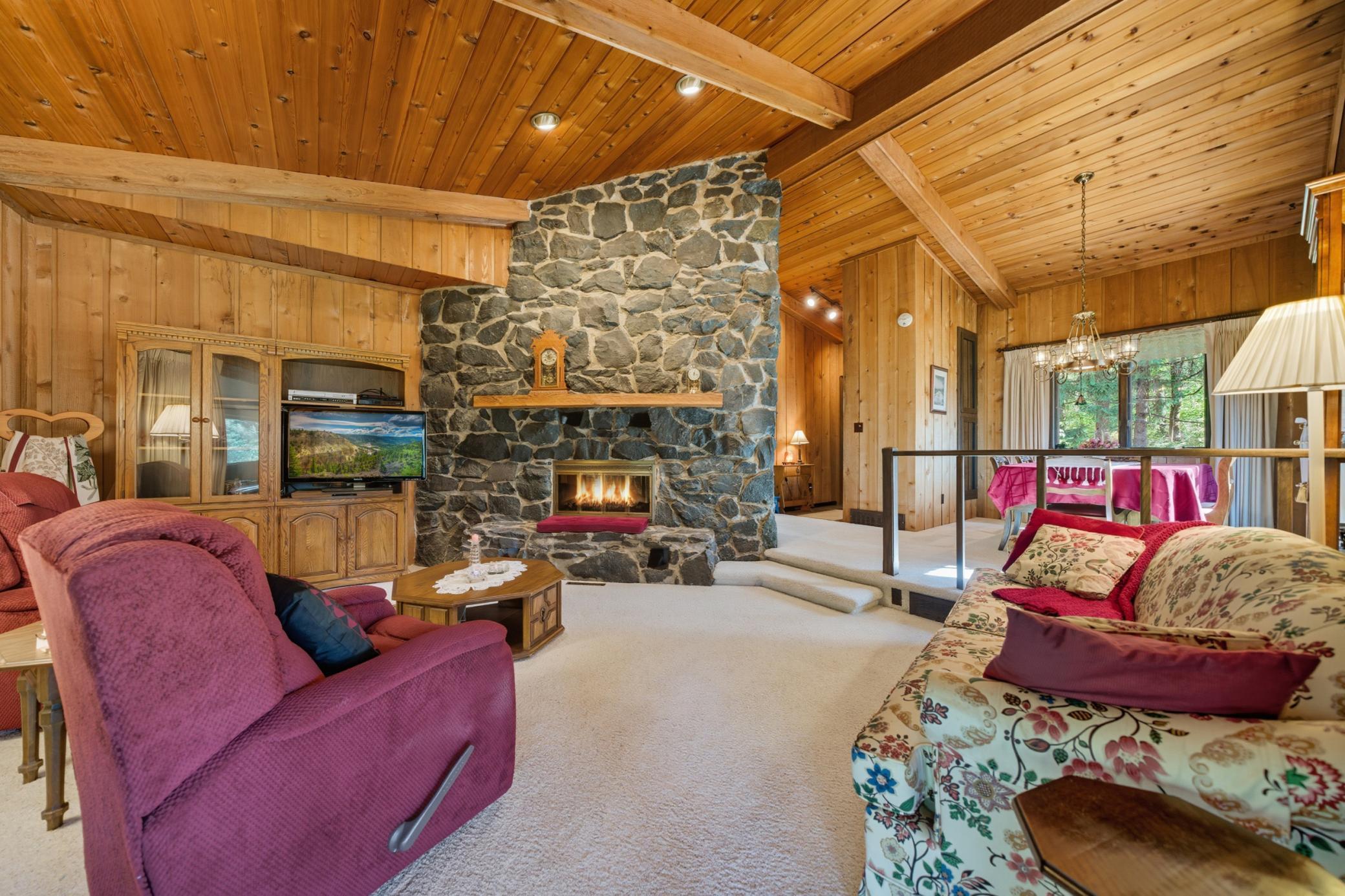 Warren Twp, Wisconsin, 54023, United States, 3 Bedrooms Bedrooms, ,1 BathroomBathrooms,Residential,For Sale,1961438