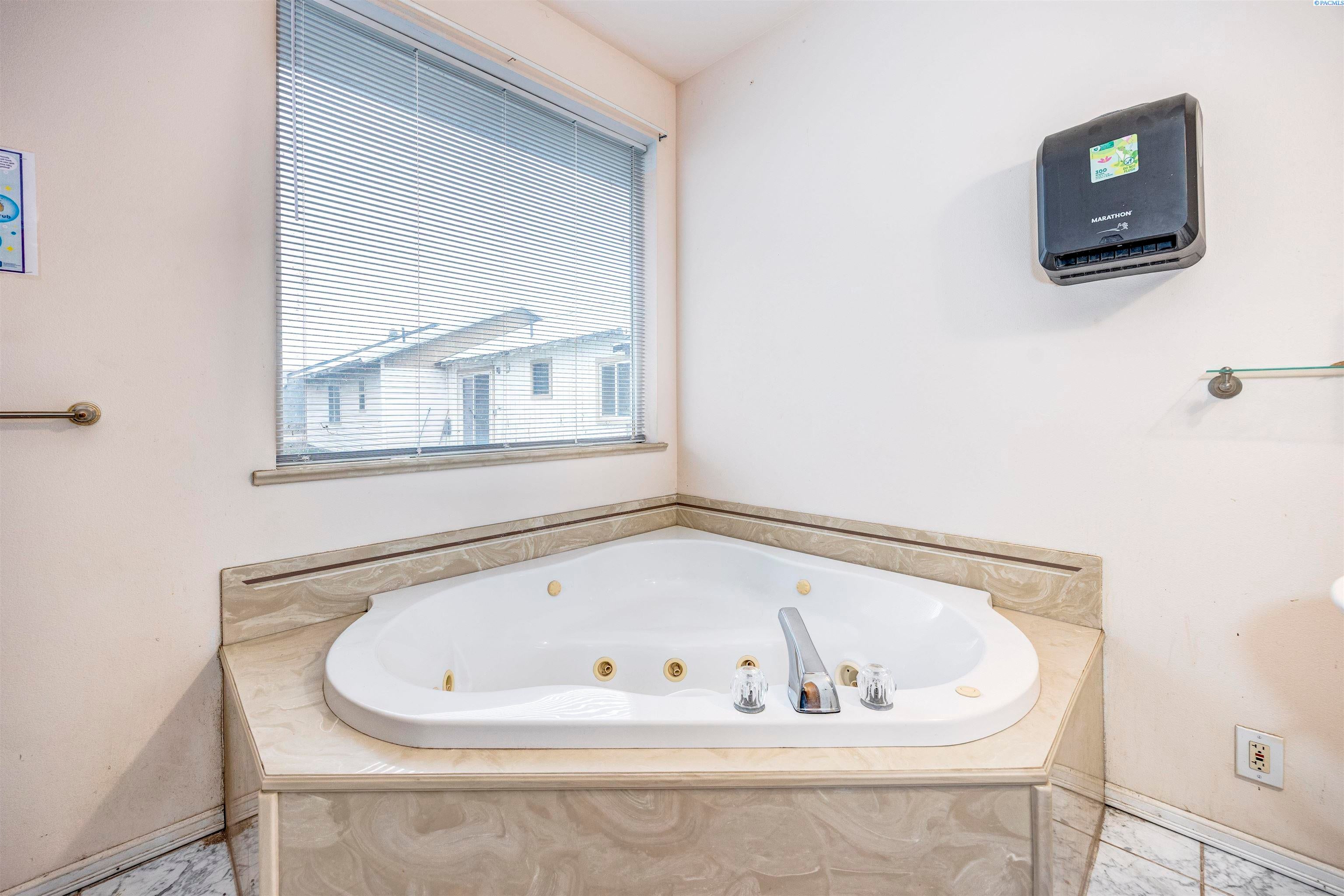 Benton City, Washington, 99320, United States, ,Residential,For Sale,1998066