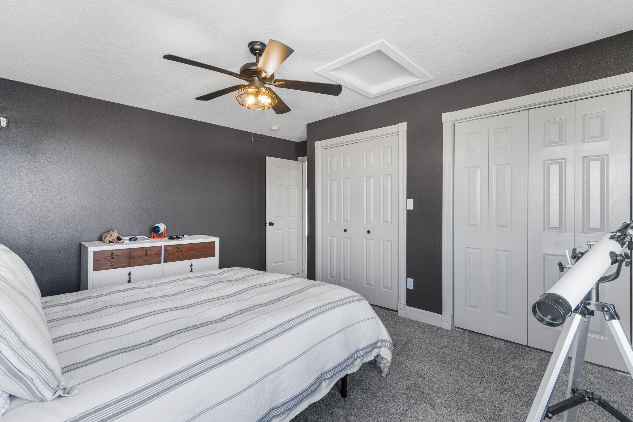 Parowan, Utah, 84761, United States, 6 Bedrooms Bedrooms, ,5 BathroomsBathrooms,Residential,For Sale,1995430