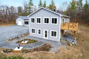 Lanark Highlands, Ontario, K0G 1K0, CA, 3 Bedrooms Bedrooms, ,2 BathroomsBathrooms,Residential,For Sale,1988968