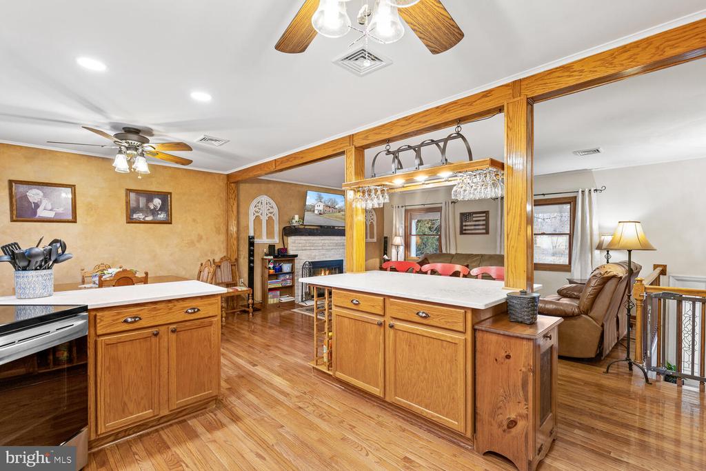 Stafford, Virginia, 22556, United States, 4 Bedrooms Bedrooms, ,3 BathroomsBathrooms,Residential,For Sale,2005253