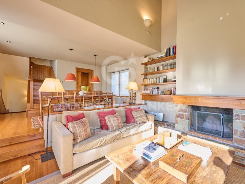 Isòvol, Catalonia, ES, 4 Bedrooms Bedrooms, ,4 BathroomsBathrooms,Residential,For Sale,1578046