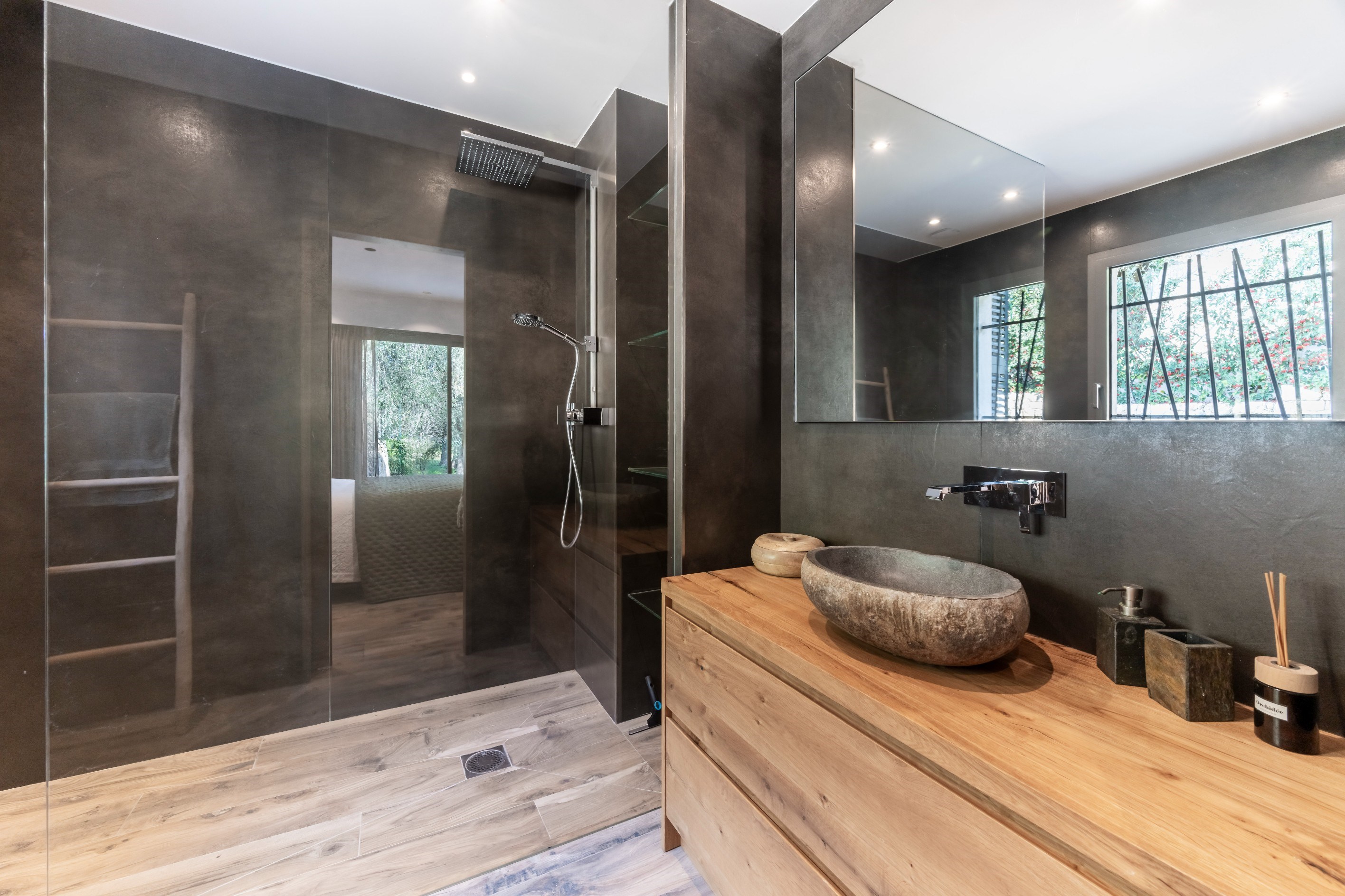  Mougins near Cannes, contemporary villa 283 sqm with pool in secure estate - 物件實景