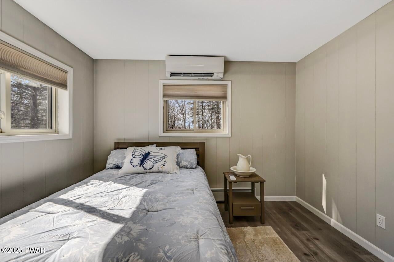 Lords Valley, Pennsylvania, 18428, United States, 4 Bedrooms Bedrooms, ,2 BathroomsBathrooms,Residential,For Sale,2005448