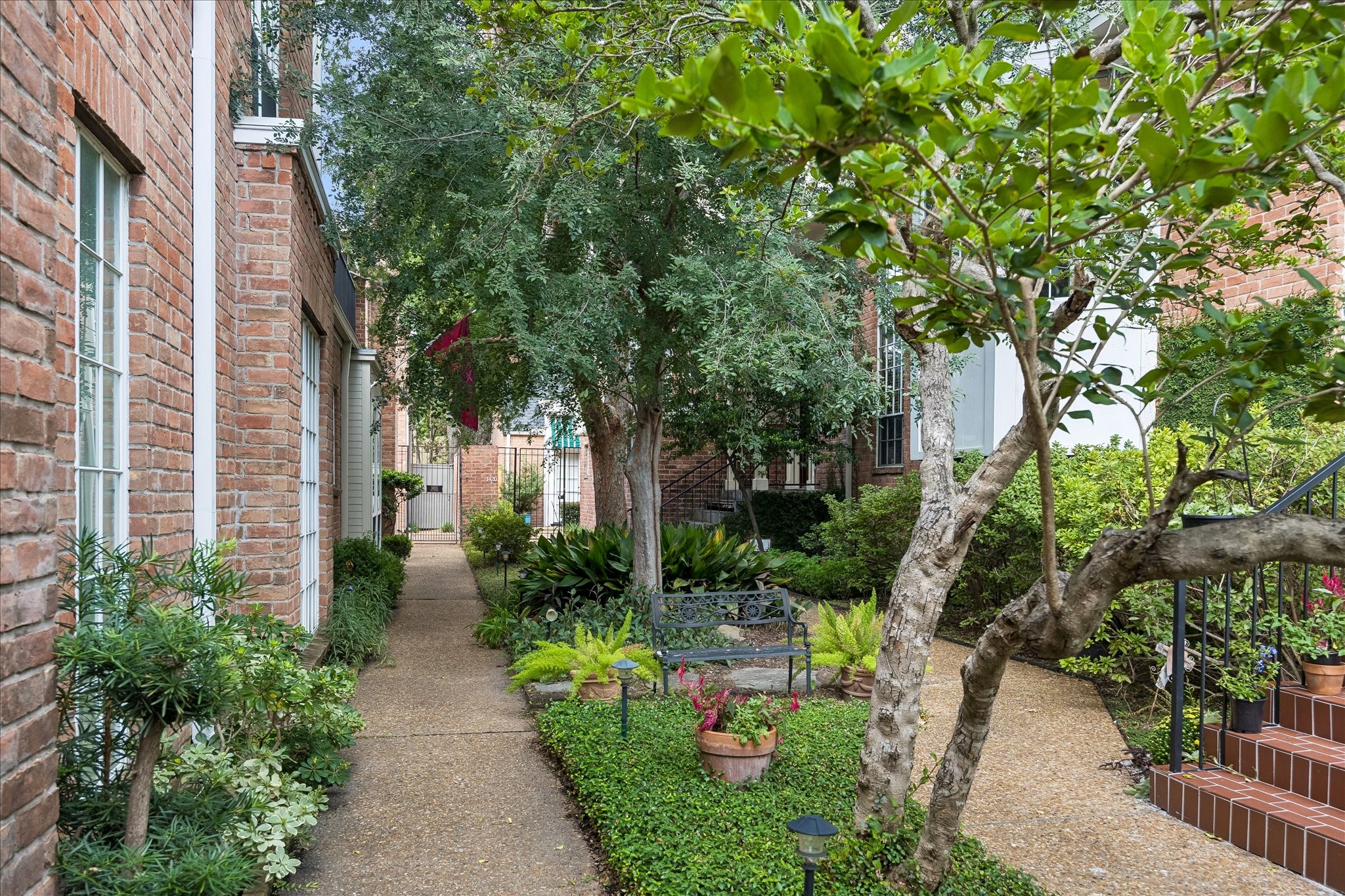  1422 Nantucket Drive C - 物件實景