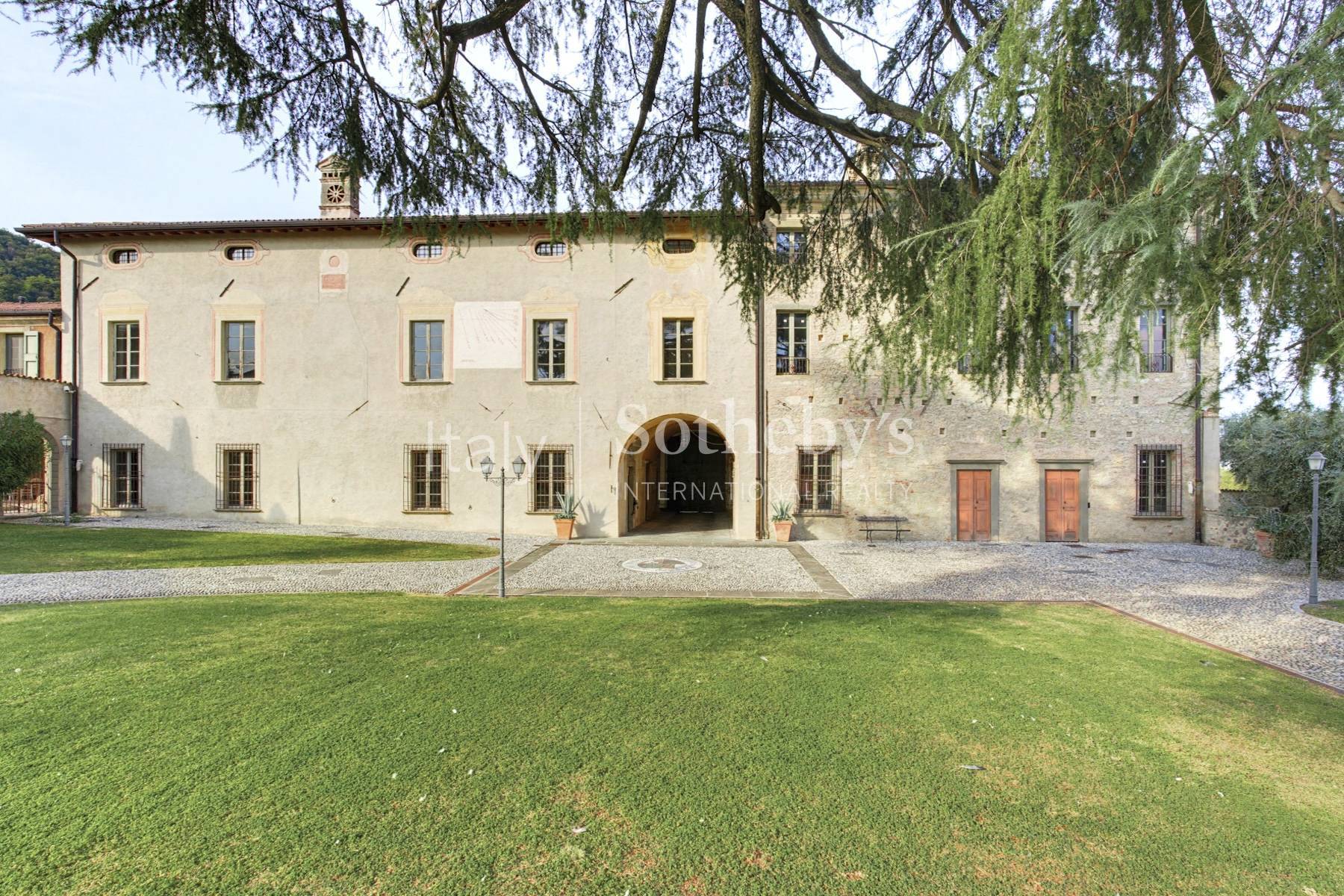  Magnificent Noble Palazzo with Vineyard in Franciacorta - 物件實景