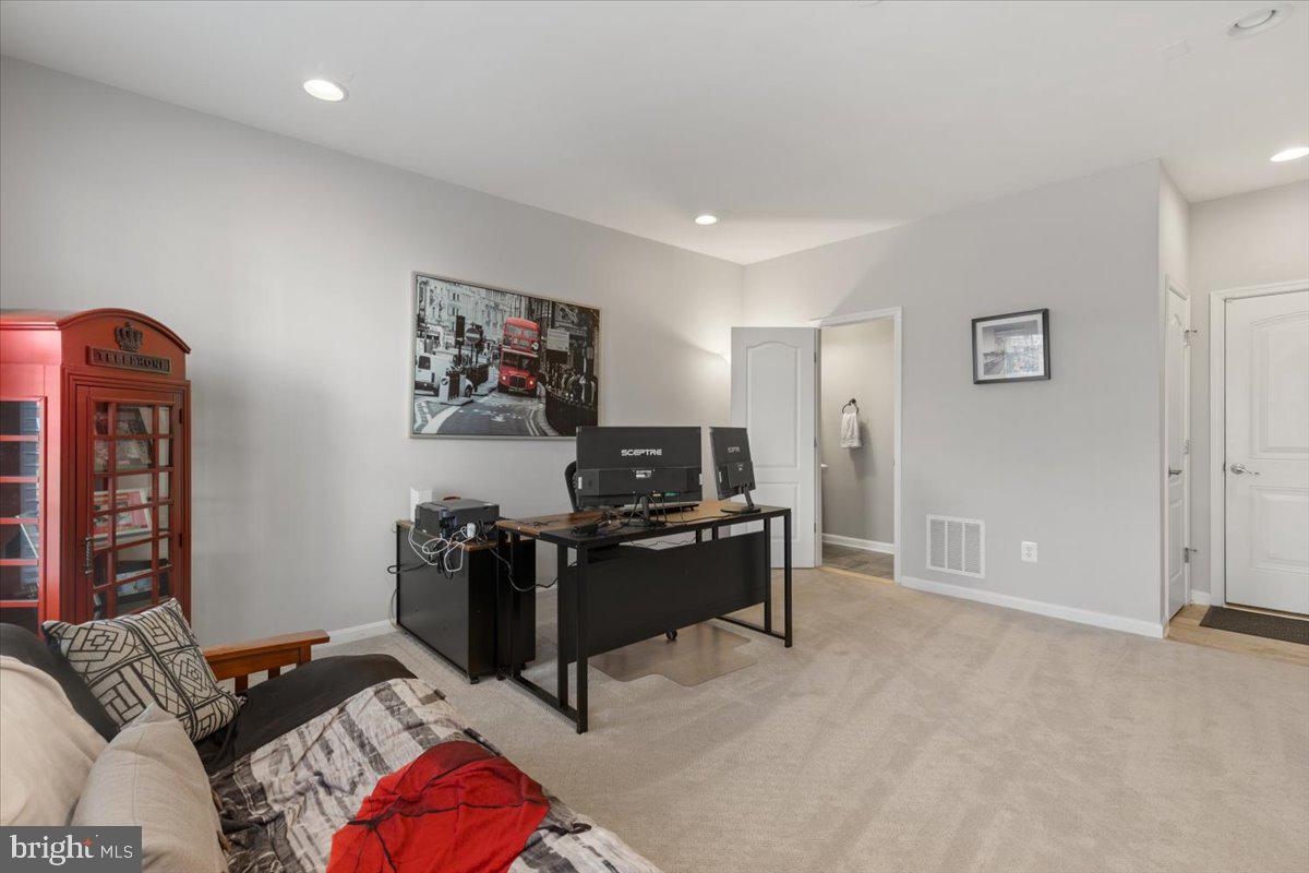 Leesburg, Virginia, 20176, United States, 3 Bedrooms Bedrooms, ,4 BathroomsBathrooms,Residential,For Sale,2003528