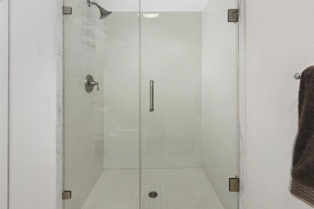 La Jolla, California, 92037, United States, 2 Bedrooms Bedrooms, ,3 BathroomsBathrooms,Residential,For Sale,1938534