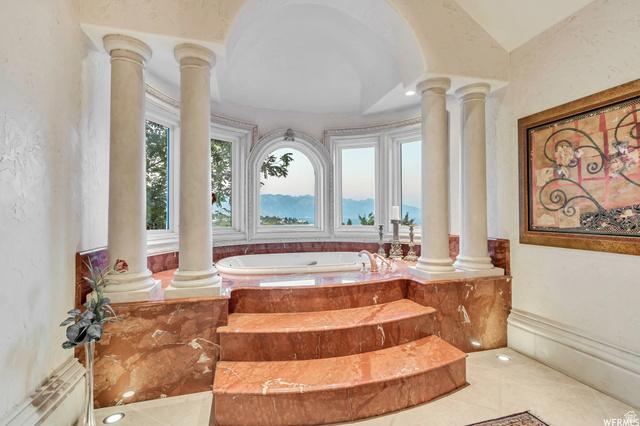 Salt Lake City, Utah, 84103, United States, 4 Bedrooms Bedrooms, ,6 BathroomsBathrooms,Residential,For Sale,2048432
