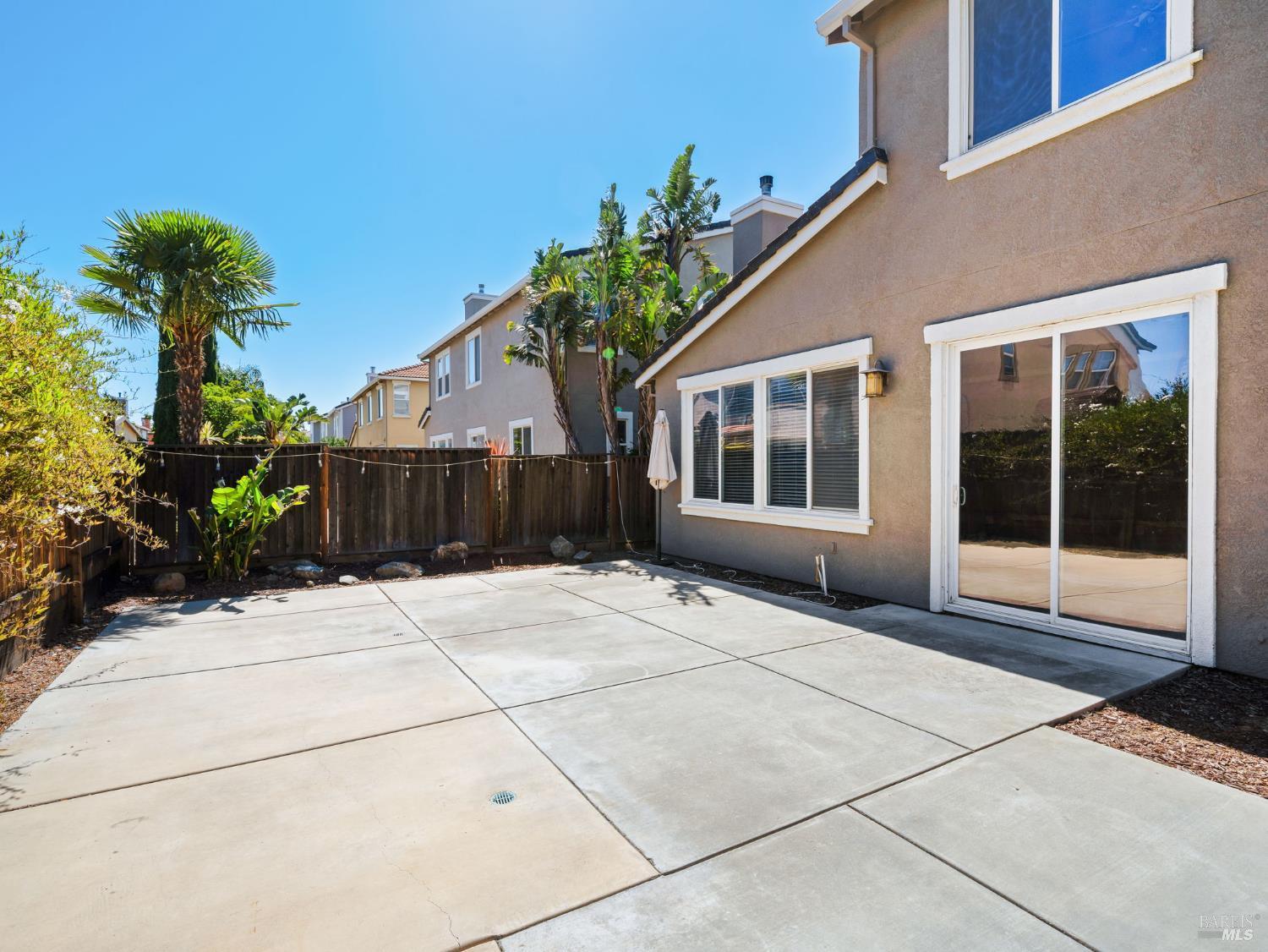 Vacaville, California, 95687, United States, 5 Bedrooms Bedrooms, ,4 BathroomsBathrooms,Residential,For Sale,1828372