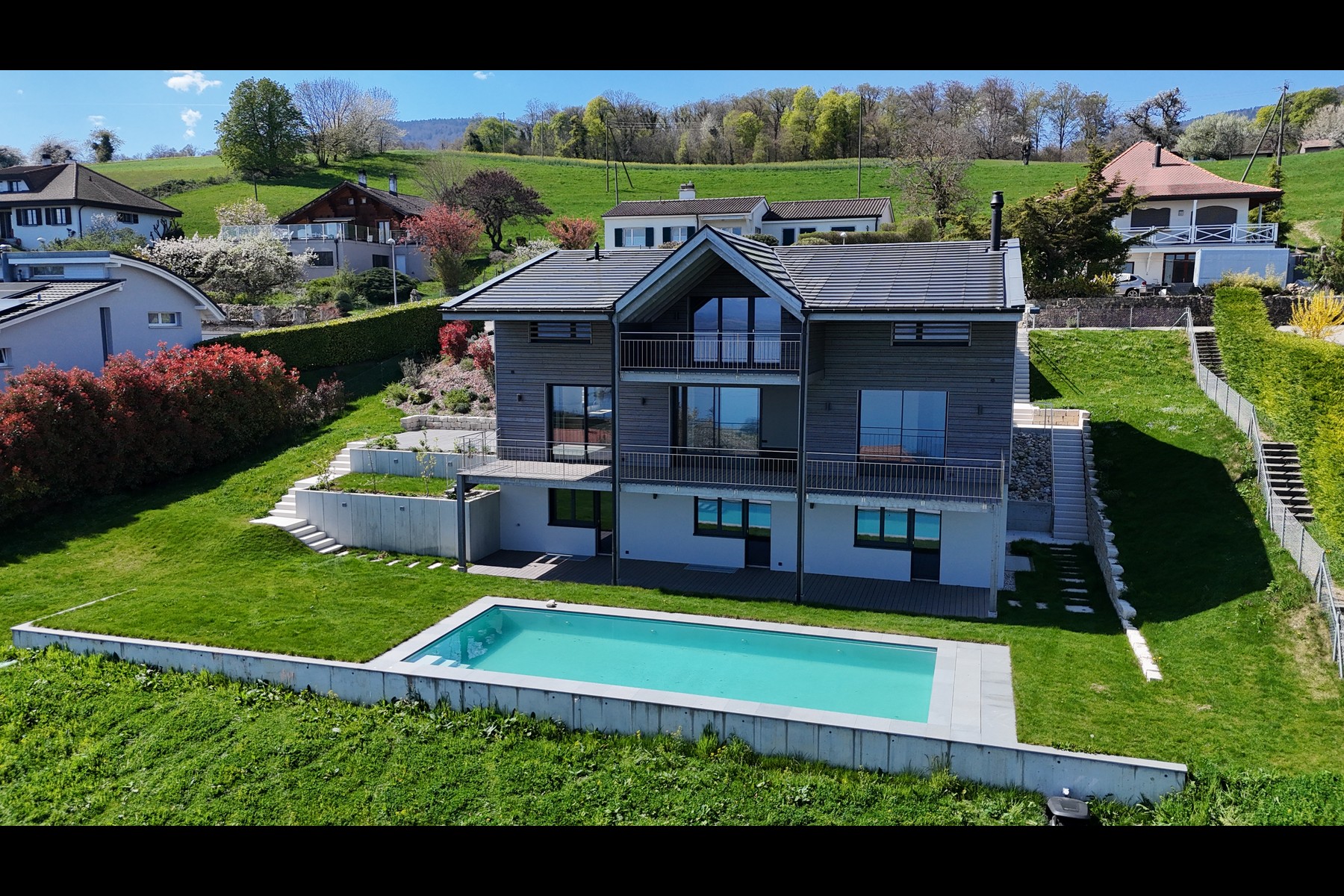 Nestled between the lake and the mountains, a magnificent, one-of-a-kind villa - 物件實景