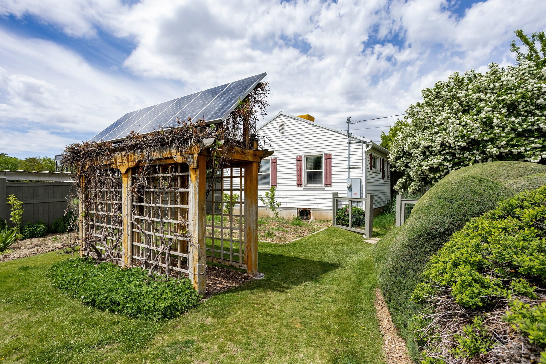  Multifamily Homestead in the Heart of Holladay - 物件實景