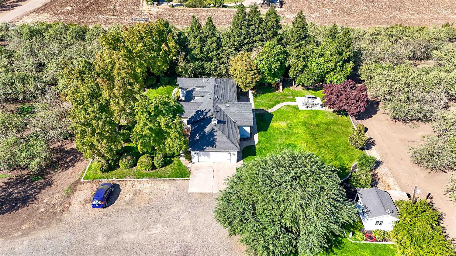 Le Grand, California, 95333, United States, 4 Bedrooms Bedrooms, ,3 BathroomsBathrooms,Residential,For Sale,1977955