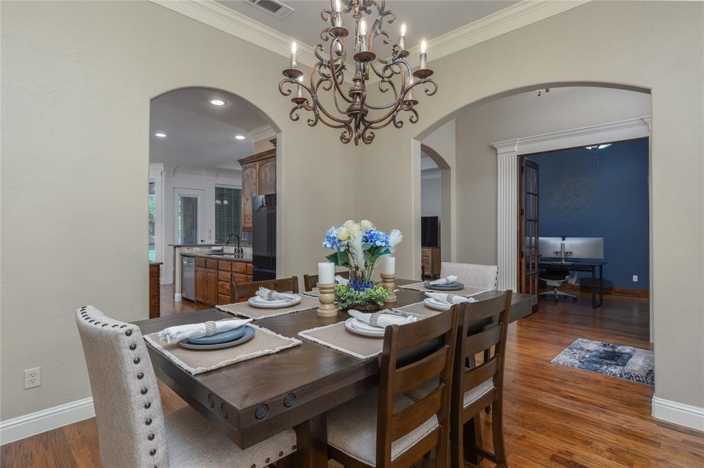 Weatherford, Texas, 76085, United States, 3 Bedrooms Bedrooms, ,3 BathroomsBathrooms,Residential,For Sale,1892460