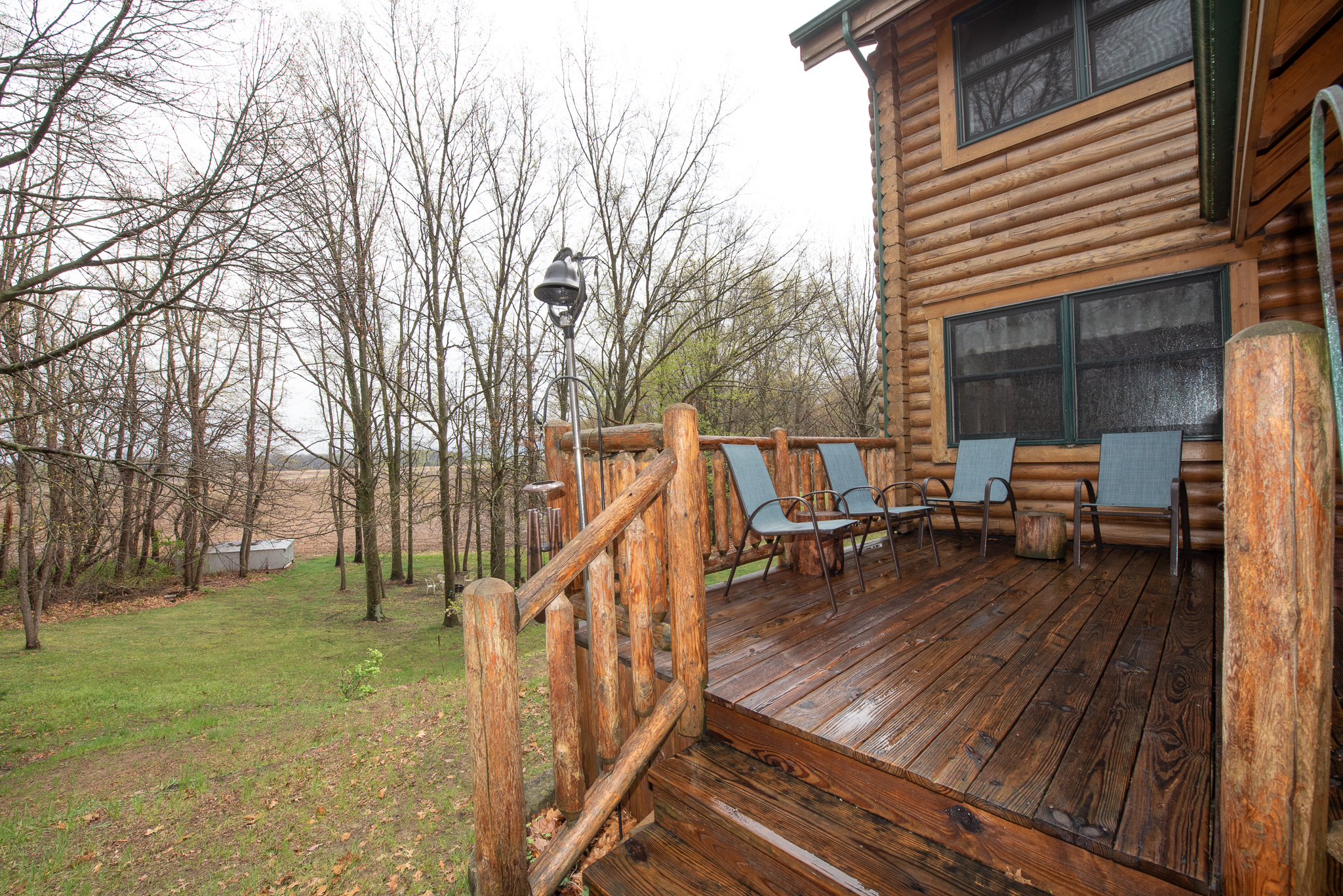  Custom Log Home Located on 2.7 Acres - 物件實景