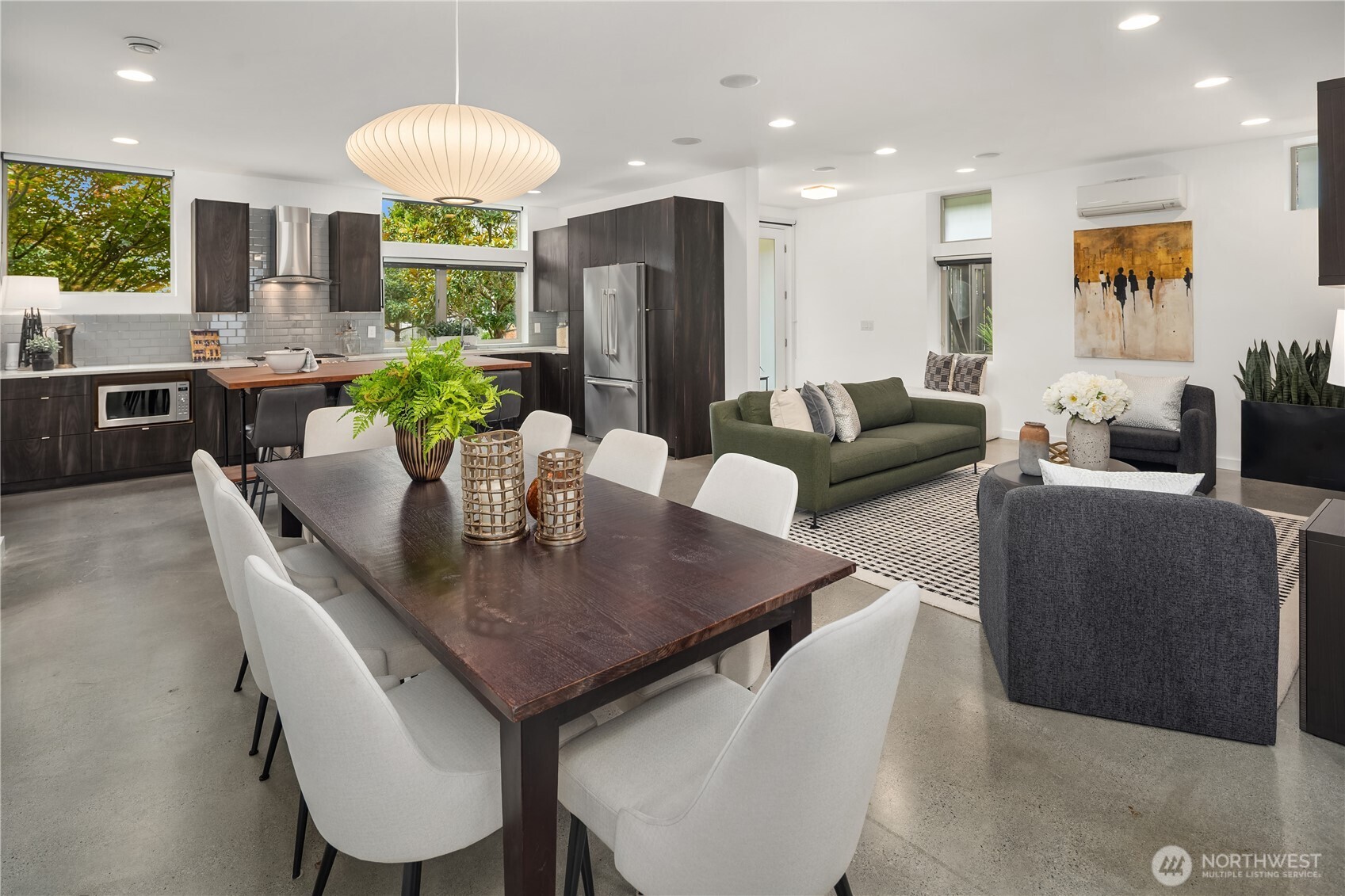 Seattle, Washington, 98108, United States, 3 Bedrooms Bedrooms, ,3 BathroomsBathrooms,Residential,For Sale,1947115