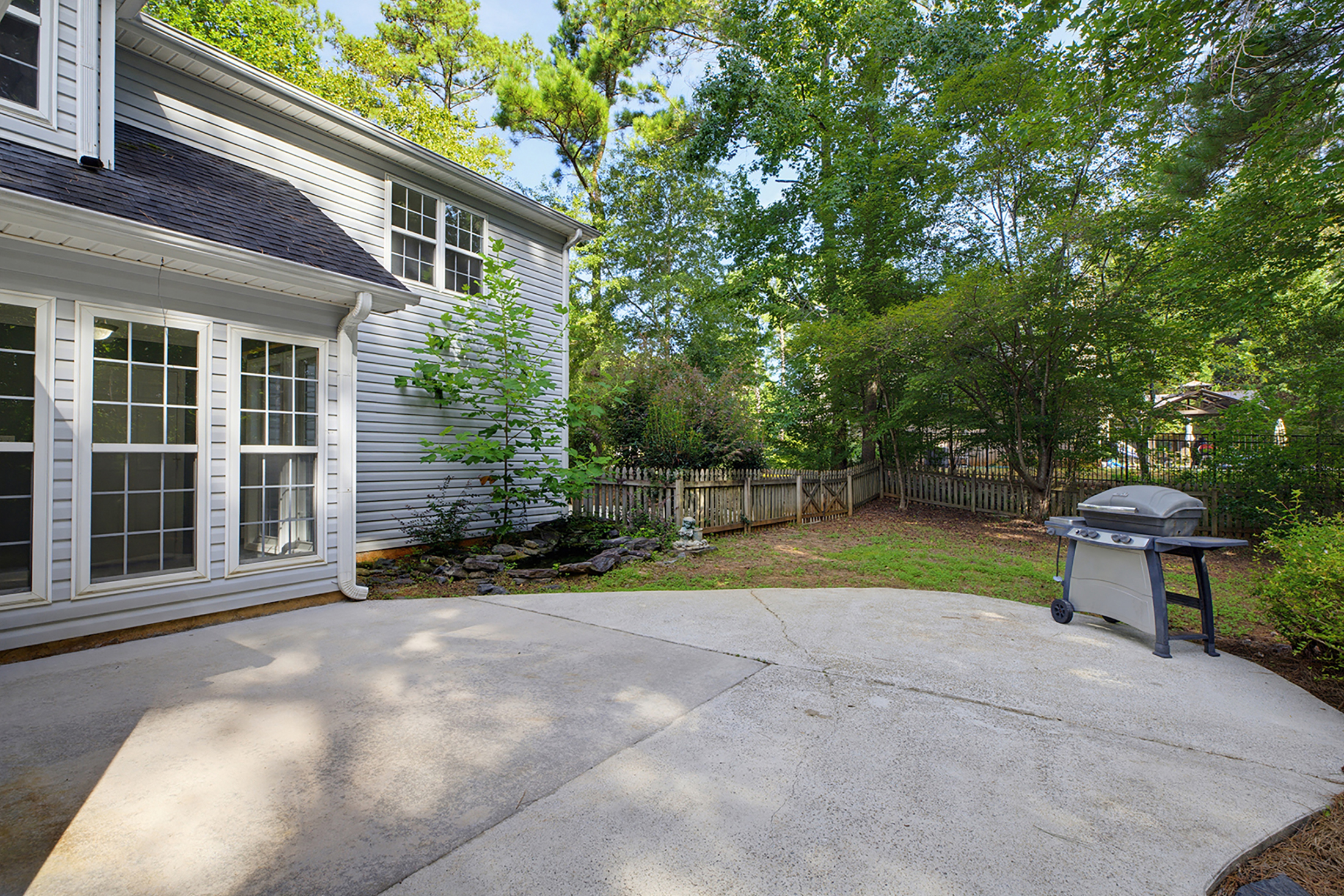  Well-Maintained Home in Prime Newnan Location - 物件實景