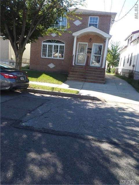 Springfield Gdns, New York, 11413, United States, 6 Bedrooms Bedrooms, ,4 BathroomsBathrooms,Residential,For Sale,1920335