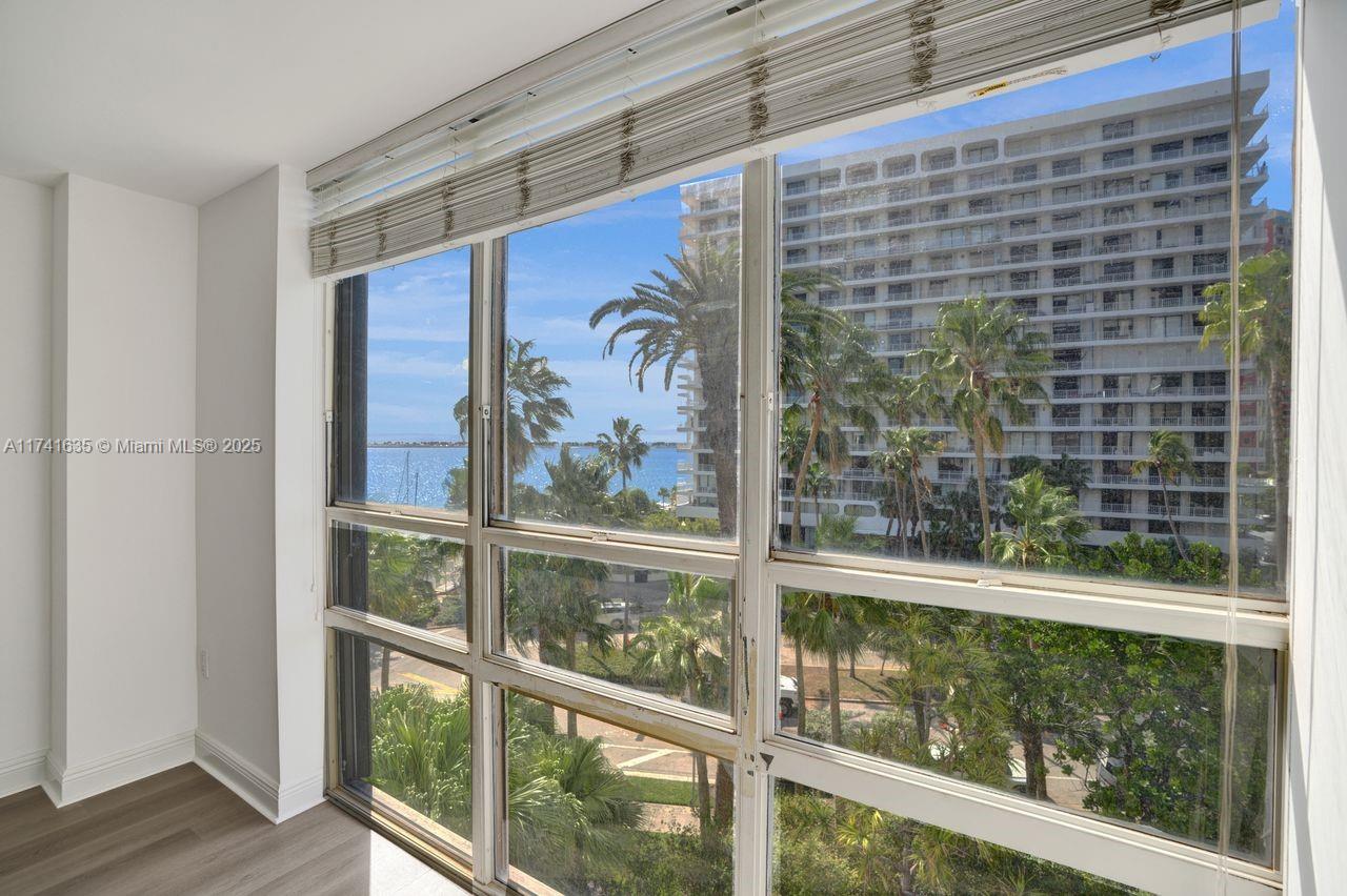 Miami, Florida, 33131, United States, 2 Bedrooms Bedrooms, ,2 BathroomsBathrooms,Residential,For Sale,1705612