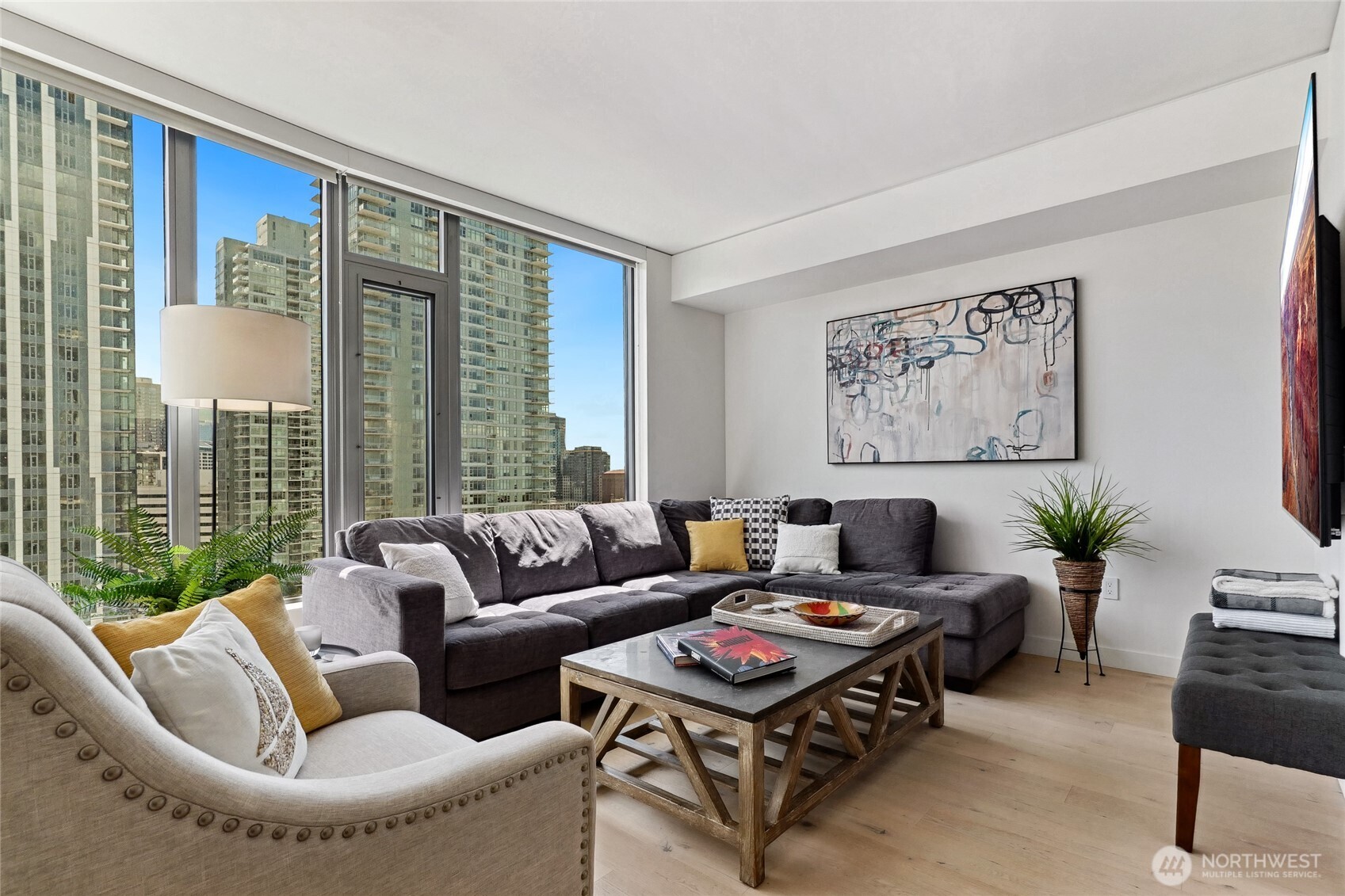 Seattle, Washington, 98121, United States, 1 Bedroom Bedrooms, ,Residential,For Sale,1826957
