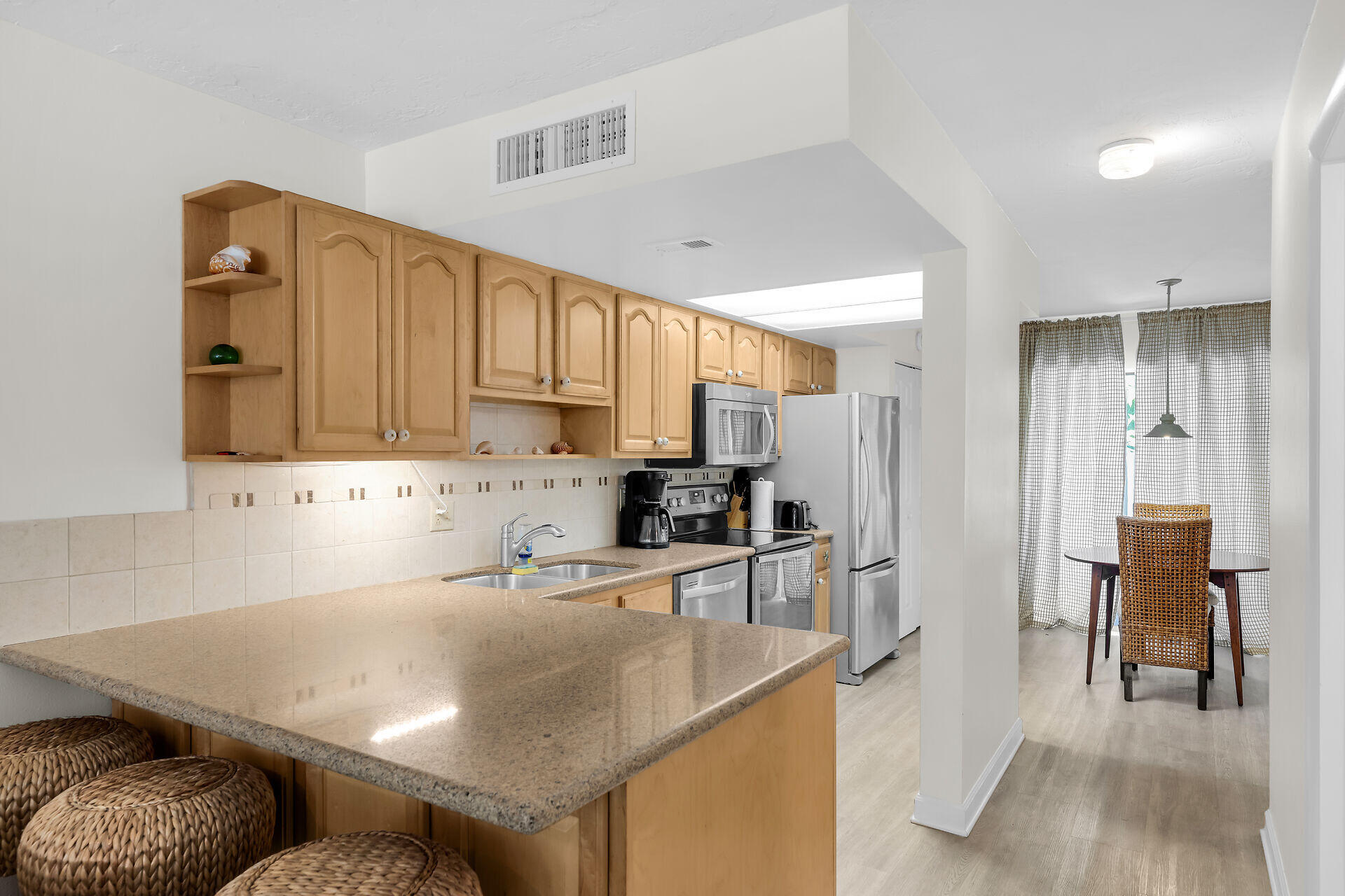 ISLAMORADA, Florida, 33036, United States, 2 Bedrooms Bedrooms, ,2 BathroomsBathrooms,Residential,For Sale,1874180