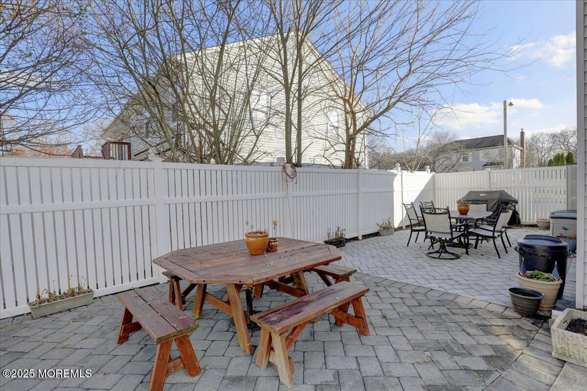 Howell, New Jersey, 07731, United States, 4 Bedrooms Bedrooms, ,3 BathroomsBathrooms,Residential,For Sale,2005606